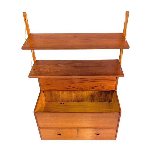 Mid-Century Modern Chicken Wall Unit by Cadovius, 1960 For Sale - Image 6 of 9