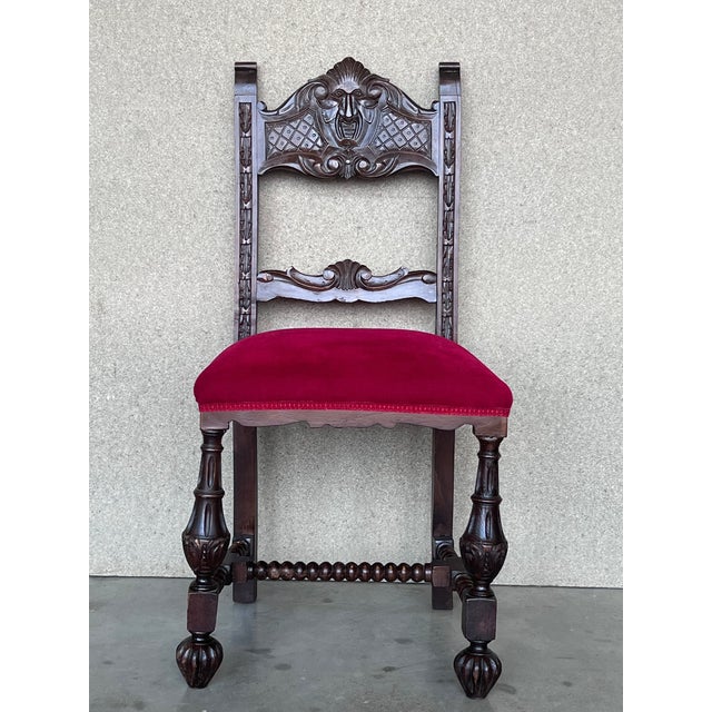 19th century carved walnut armchair. Perfect to place in your room or in your kitchen The frames with carved structure....
