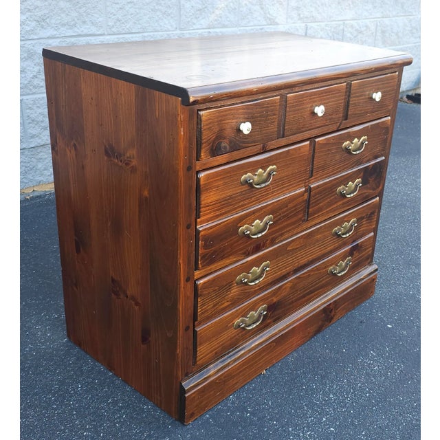 Mid-Century Modern Ethan Allen Old Tavern Antiqued Pine Three Drawers Chest For Sale - Image 3 of 10