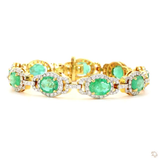 Modern 3.28 Carat Round Brilliant Cut Diamond Emerald Gold Bracelet For Sale - Image 3 of 9