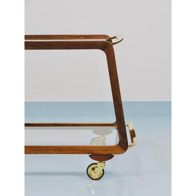 Mid-Century Modern Walnut and Brass Bar Cart by Oswald Haerdtl, 1950s For Sale - Image 9 of 18