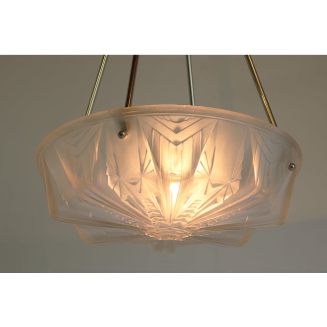 Vintage French Art Deco Pendant Light in White Glass by Muller Freres, 1930 For Sale - Image 6 of 13