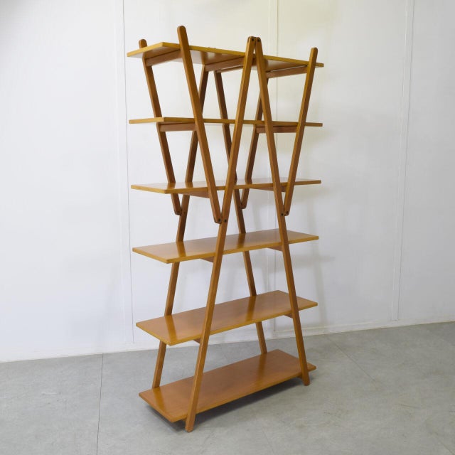 Bookcase in Beech with Matt Finish by Vico Magistretti for Cassina, 1980s For Sale - Image 11 of 11