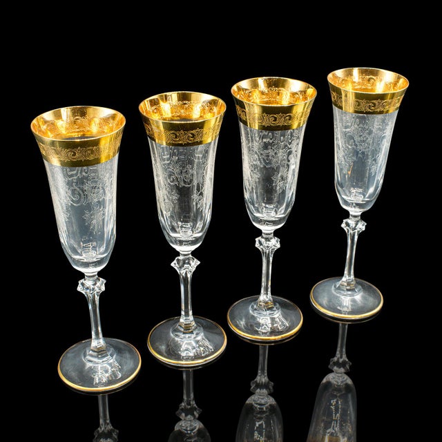 Modern Set of 12 Vintage Champagne Flutes, Continental, Wine Glass, Gold Leaf, c.1980 For Sale - Image 3 of 10