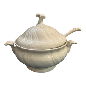 20th Century Hutschenreuther Dresden Blanc De Chine Porcelain Tureen