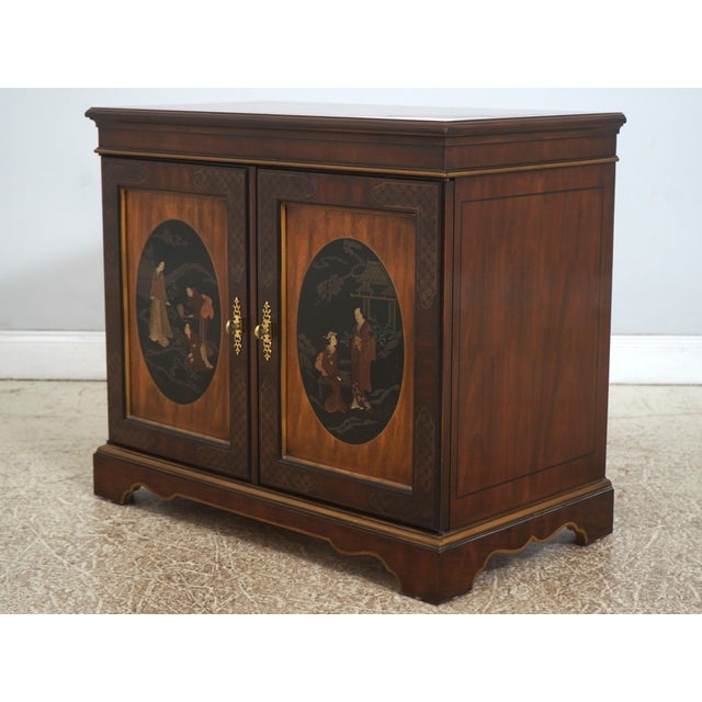 Age: Approx. 30 Years Old Details: Et Cetera Collection Nice Fitted Interior Gold Accent on Trim Quality Construction...