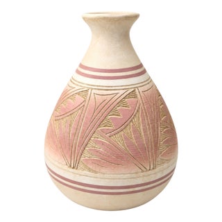 Vintage Southwestern Native American Artist Etched Pottery Vase, Durango Colorado For Sale