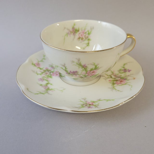 Ceramic Mid 20th Century Traditional Theodore Haviland “Rosalinde” Dinnerware Set - 42 Piece For Sale - Image 7 of 9