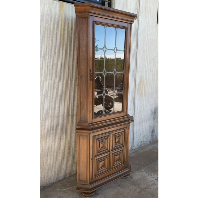 20th Century Spanish Colonial Corner Vitrine With Lead Solders in Glass For Sale - Image 4 of 12