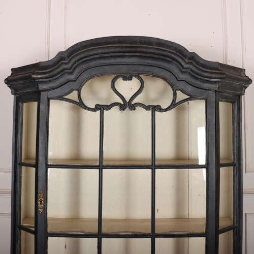 Dutch Painted Vitrine in Pine For Sale - Image 3 of 11