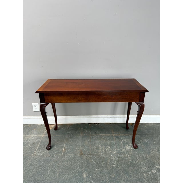 Vintage Hickory Chair James River Collection Mahogany Queen Anne Style Console Table For Sale - Image 16 of 18