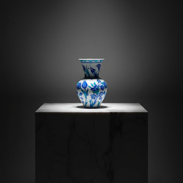 Handmade Ceramic Vase (20cm) – Blue & Turquoise Tulips – Cool Ocean Palette For Sale - Image 10 of 10