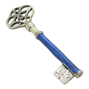 1 X Vintage Italian Handmade Genuine Silver "Loves Me, Loves Me Not" Real Life Size Key
