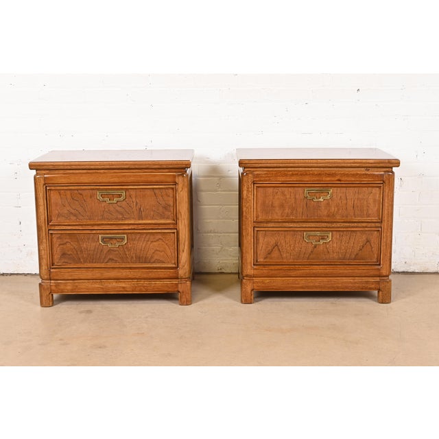 Mid-Century Modern Thomasville Mid-Century Modern Hollywood Regency Campaign Nightstands, Pair For Sale - Image 3 of 12