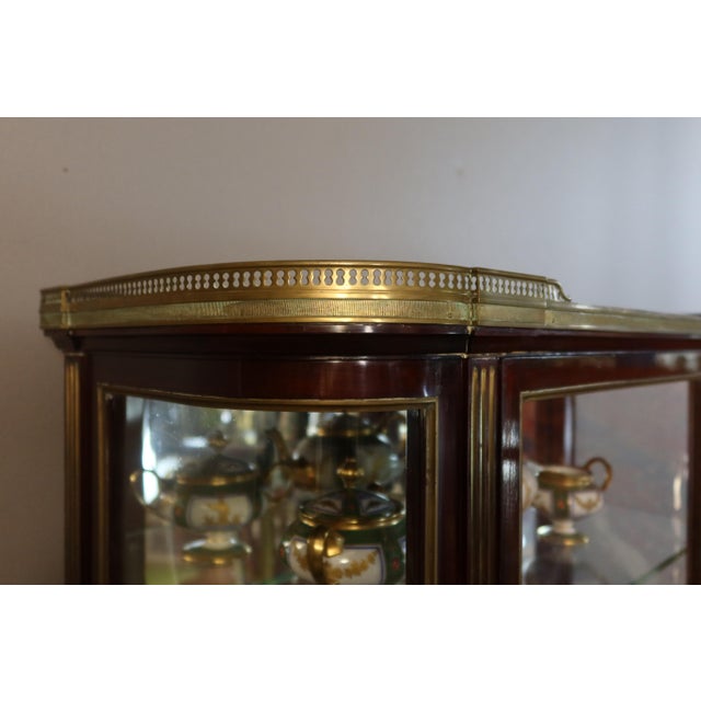 Louis XVI Style Mahogany Display Cabinet For Sale - Image 6 of 9