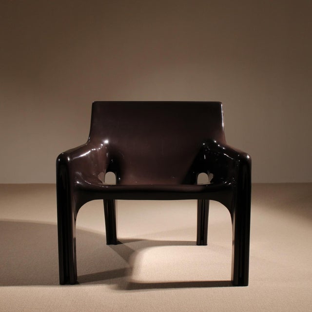 Plastic Vintage Vicario Lounge Chairs by Vico Magistretti for Artemide, 1970, Set of 8 For Sale - Image 7 of 7