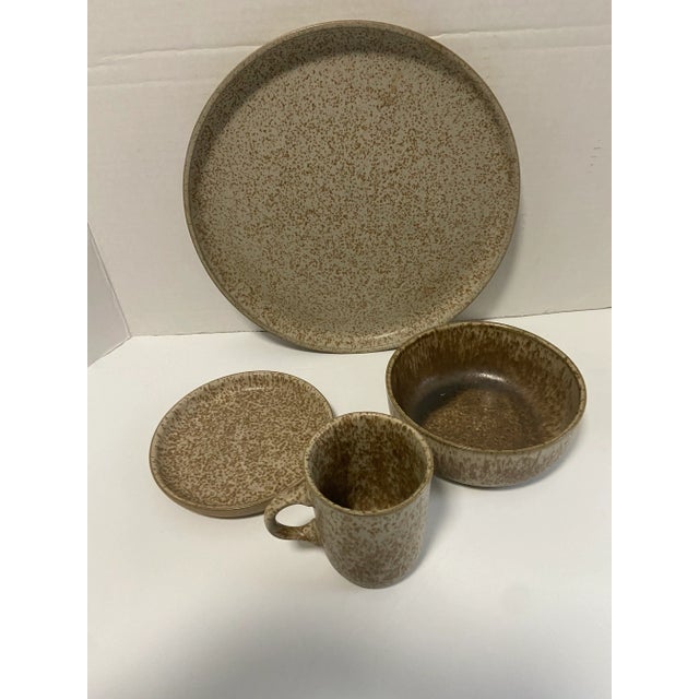 Mid Century Martz Studios Ceramic Matte Plate Bowl Dinnerware Set- 31 PCS For Sale - Image 12 of 13