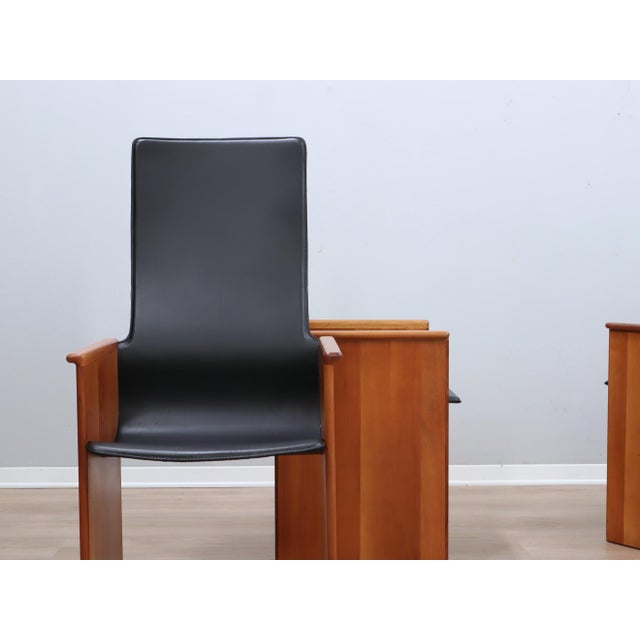 Segesta Chairs in Walnut and Black Leather by Afra & Tobia Scarpa for Stildomus, 1970s, Set of 4 For Sale - Image 10 of 18