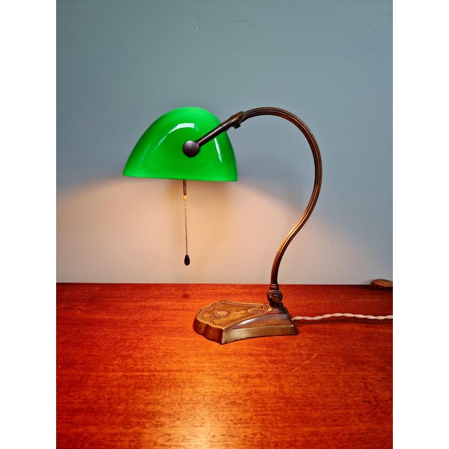 1920s Articulated Brass Bankers Lamp with Green Opaline Shade, 1920s For Sale - Image 5 of 18