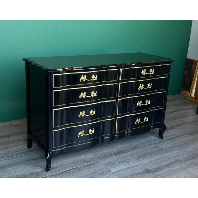 Vintage High Gloss Black Lacquered French Provincial Dresser of Nine Drawers For Sale - Image 4 of 16