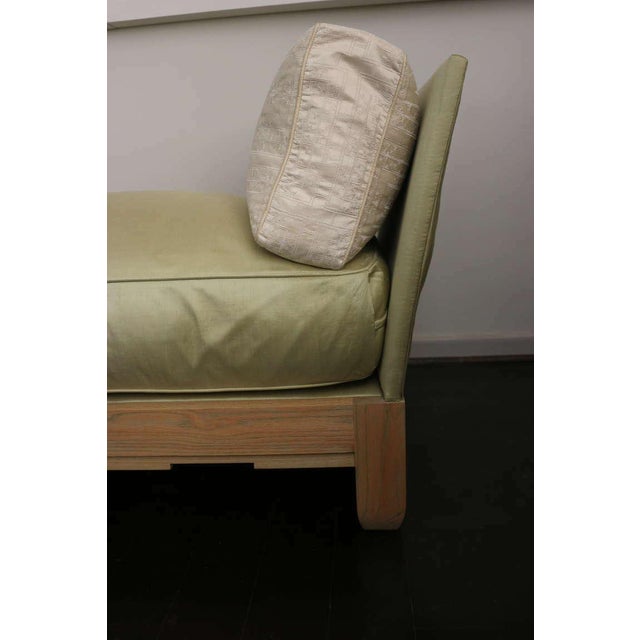 Sister Parish Chic Socialite Silk Chaise Daybed Bench-Ceruse Oak by Famed Sister Parish/Albert Hadley For Sale - Image 4 of 8