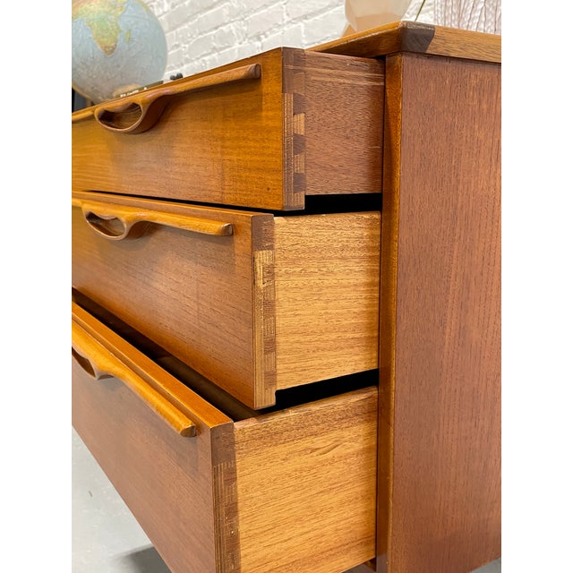 Brown Mid Century Modern Teak Credenza / Media Stand, McIntosh Scotland, C. 1960's For Sale - Image 8 of 10