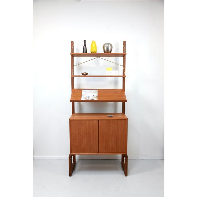 Mid-Century Modern One-Strip Freestanding Modular Royal System Shelving System in Teak by Poul Cadovius, 1960s, Set of 6 For Sale - Image 3 of 10