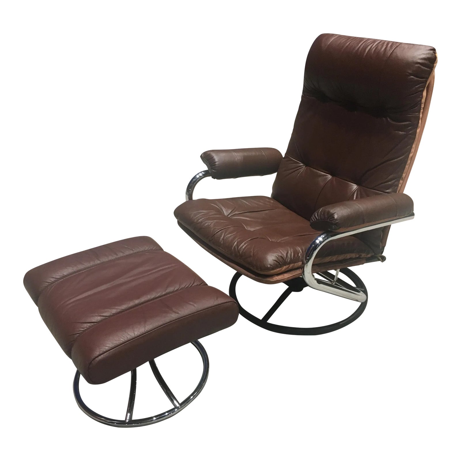 Scandinavian Modern Lounge Chair From ChairWorks With Stressless