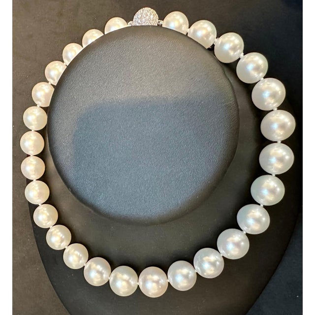 13-16 mm White South Sea Round Pearl Necklace - AAA Quality, 27 P, Diamond Ball For Sale - Image 9 of 18