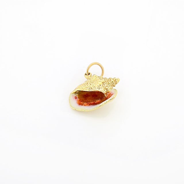 Vintage 18k Yellow Gold Orange Enamel Conch Shell Charm Pendant For Sale - Image 4 of 6