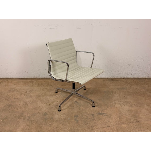 EA 117 Aluminium Desk Chair in White Leather and Chrome by Charles and Ray Eames for Vitra For Sale - Image 12 of 12