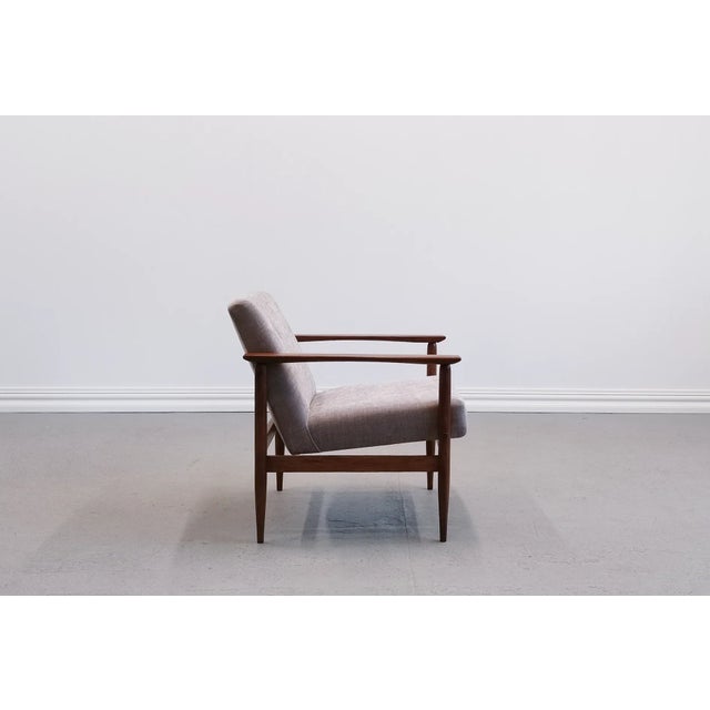Mid-Century Modern Mid-Century Easy Chair in Grey Upholstery, 1960s For Sale - Image 3 of 13