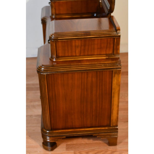 1950s Vintage Art Deco Walnut Inlaid Vanity and Mirror / Makeup Table For Sale - Image 16 of 16