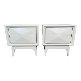 Mid-Century White Diamond Front Nightstands by United Furniture For Sale