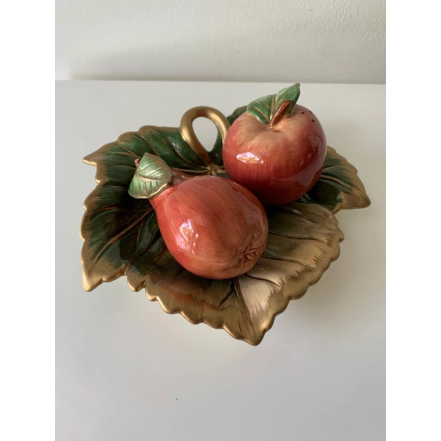 FITZ & FLOYD Apple Pear Salt & Pepper Shaker in a Leaf Tray. I have the original box, never used. See photos for details...