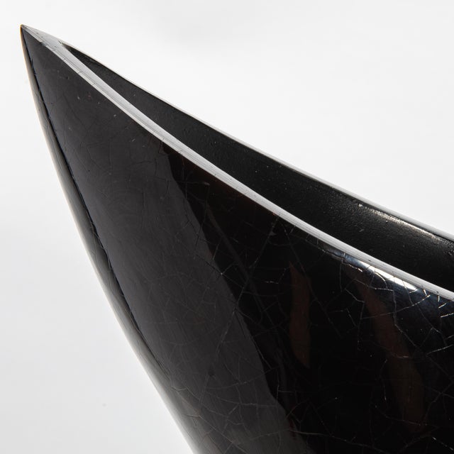 Art Deco Modern Sculptural Vase in Black Shell by R&y Augousti For Sale - Image 3 of 7