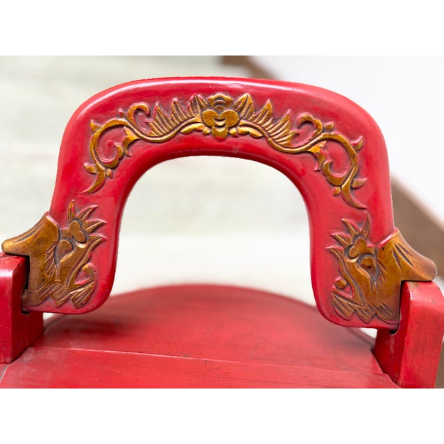 Late 19th Century Antique Chinese Qing Era Lacquered Wood Wedding / Water Basket Box For Sale - Image 5 of 12