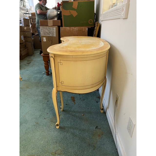 Antique French Louis XVI Style Kidney Shaped Vanity or Writing Desk For Sale - Image 4 of 8