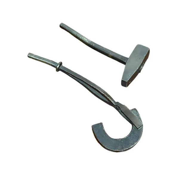 Bronze Statue of a Farrier For Sale - Image 9 of 10