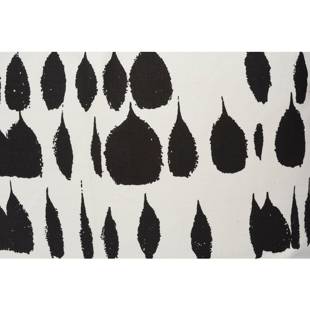 Schumacher Schumacher Double-Sided Pillow in Queen of Spain Print For Sale - Image 4 of 11