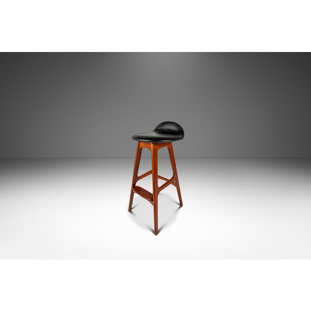 Erik Buch Set of Two ( 2 ) Mid-Century Danish Modern Model Od-61 Counter Height Bar Stools Attributed to Erik Buch for o.d. Mobler, Denmark, 1960's For Sale - Image 4 of 18