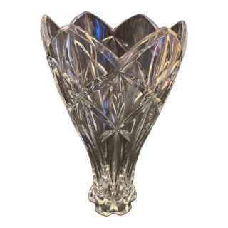 Vintage Lenox Crystal Vase With Scalloped Rim and Starburst Cuts For Sale