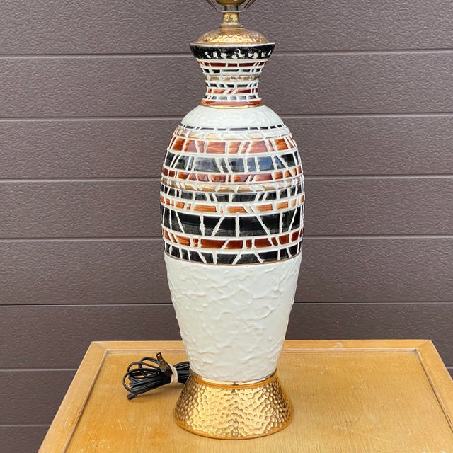 Ceramic Mid-Century Modern Incised Ceramic Table Lamp For Sale - Image 7 of 13