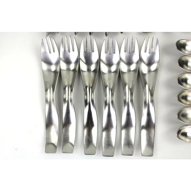 Model 7000 Danube Cutlery by Janos Megyik for Amboss, 1970s, Set of 24 For Sale - Image 7 of 13