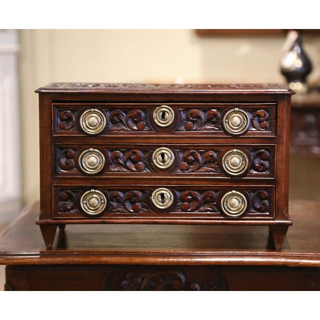 Mid-19th Century French Louis XVI Carved Jewlery Box With Three Drawers For Sale - Image 4 of 8
