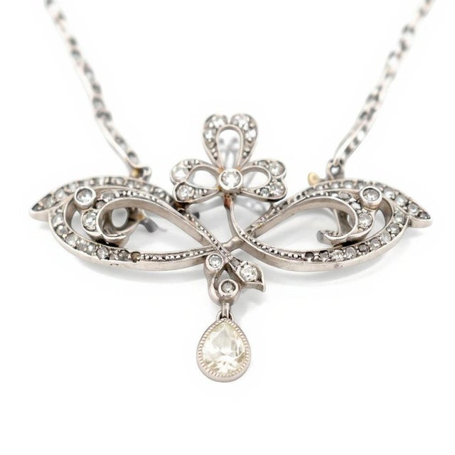 Art Nouveau Antique Art Nouveau Platinum Pendant Necklace - 0.4ct Pear Cut Diamond Drop - For Sale - Image 3 of 6