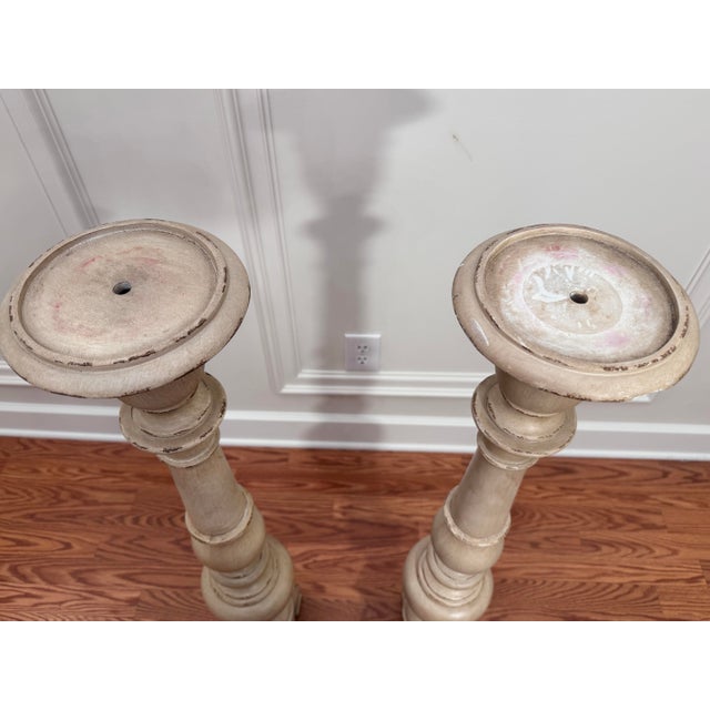 French Baroque Style Taupe Distressed Painted Solid Wood Floor Candlesticks/Plant Stands, a Pair For Sale - Image 11 of 12