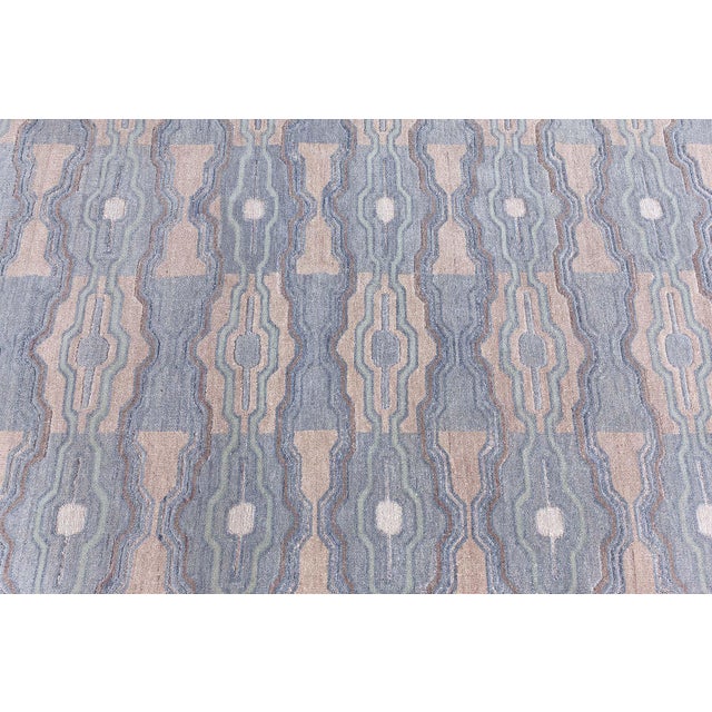 Light Gray Geometry Meets Modern Elegance: Rug "Misty" by Doris Leslie Blau For Sale - Image 4 of 10