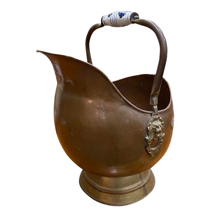 アンティーク　イギリス　シュクリエ　William Smith & Co. Antique Copper Coal Scuttle W/ Glazed Stoneware Handles c.1890