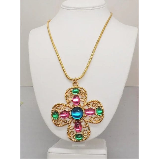 Modern 1992 Vintage Signed Napier Book Piece Pastel Cabochon Pendant Necklace For Sale - Image 3 of 9